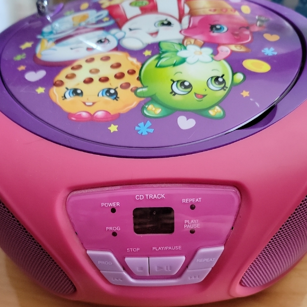 Shopkins AM/FM CD player